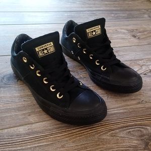 Solid Black Converse Lace Up Low Top Sneaker Shoes